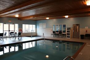 Holiday Inn Express & Suites Marquette by IHG