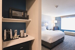 Holiday Inn Express & Suites Marquette by IHG