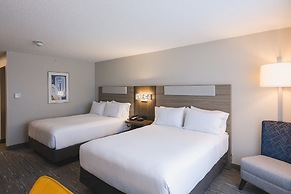 Holiday Inn Express & Suites Marquette by IHG