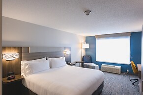 Holiday Inn Express & Suites Marquette by IHG