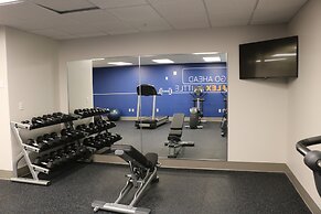 Holiday Inn Express & Suites Marquette by IHG