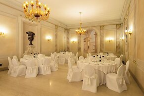 Villa Fenaroli Palace Hotel