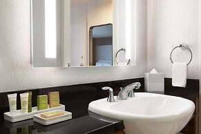 Hilton Baltimore BWI Airport