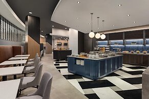 Hilton Baltimore BWI Airport