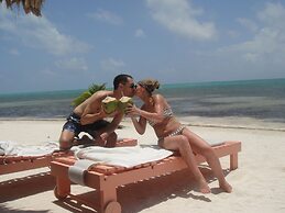 St. George's Caye Resort