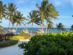 St. George's Caye Resort