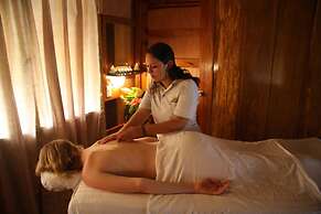 St. George's Caye Resort