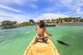 St. George's Caye Resort