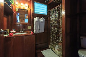 St. George's Caye Resort