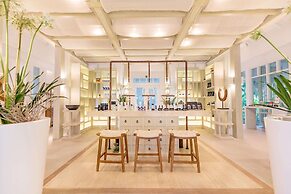 LUX* South Ari Atoll