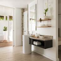 LUX* South Ari Atoll