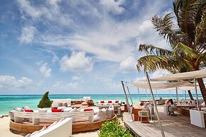 LUX* South Ari Atoll