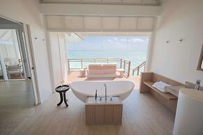 LUX* South Ari Atoll