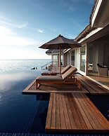 LUX* South Ari Atoll