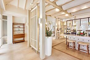 LUX* South Ari Atoll