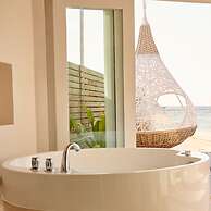 LUX* South Ari Atoll