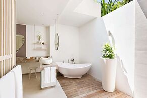 LUX* South Ari Atoll