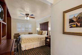 Clarion Collection Carmel Oaks Inn