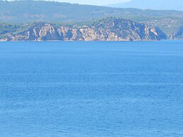 Kanapitsa Mare Hotel