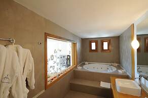 Kanapitsa Mare Hotel