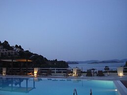 Kanapitsa Mare Hotel