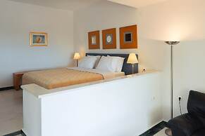 Kanapitsa Mare Hotel