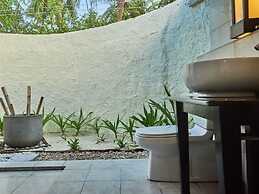 Kuredu Island Resort