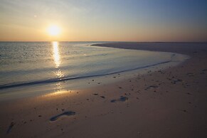 Kuredu Island Resort