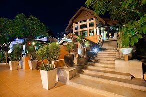 Seaview Patong Hotel