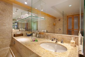 Seaview Patong Hotel