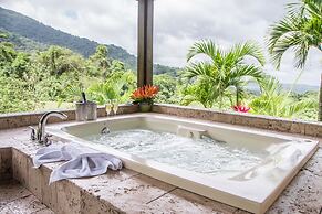 Hotel Lomas del Volcán