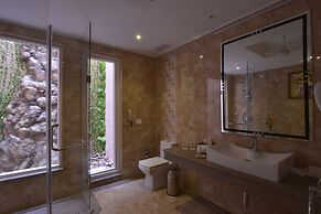 Orchha Palace and Convention Centre