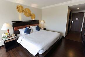 Amora Hotel Tapae Chiang Mai