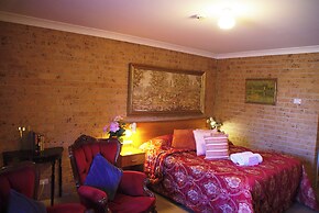 White Lanterns Motel