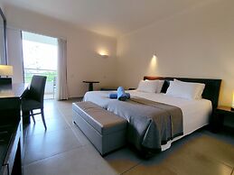 Apollonia Beach Resort & Spa