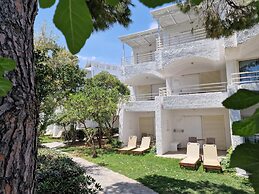 Apollonia Beach Resort & Spa