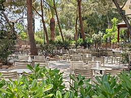 Apollonia Beach Resort & Spa