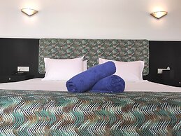 Apollonia Beach Resort & Spa