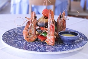 Apollonia Beach Resort & Spa