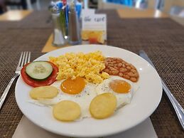 Apollonia Beach Resort & Spa