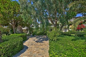 Apollonia Beach Resort & Spa