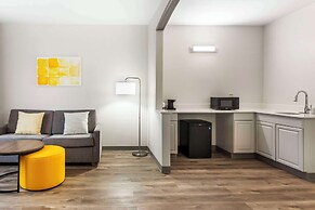 Comfort Suites Elgin