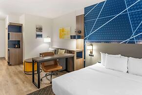 Comfort Suites Elgin