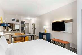 Comfort Suites Elgin