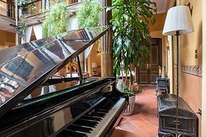 Mansión Alcázar Boutique Hotel