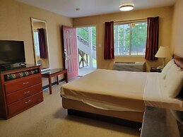 Atrium Inn