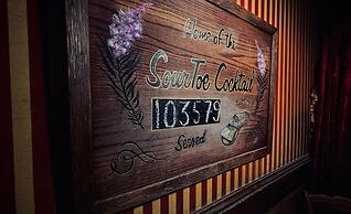 The Downtown, a Coast Hotel