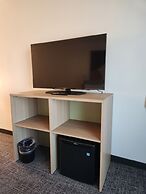 Spark by Hilton Rahway