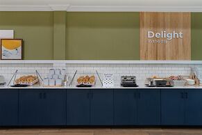 Spark by Hilton Rahway