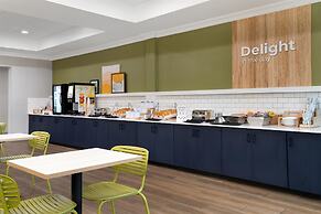 Spark by Hilton Rahway